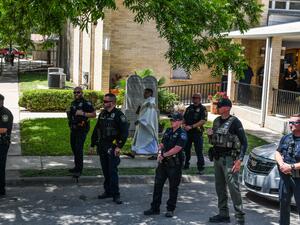 مقتل 3 أشخاص بينهم صحافي بإطلاق نار بولاية فلوريدا