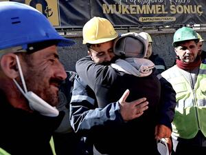 لقي أكثر من 43 ألف شخصا مصرعهم في تركيا وسوريا المجاورة جراء الزلزال المدمر