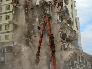 اعتقالات بالجملة للمهندسين والمقاولين 