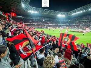 ملعب أليانز ريفييرا الخاص بنادي نيس الفرنسي