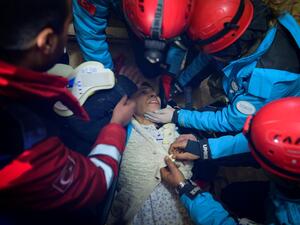 انقاذ ستينية وطفل بعد اسبوع من الاثنين الاسود