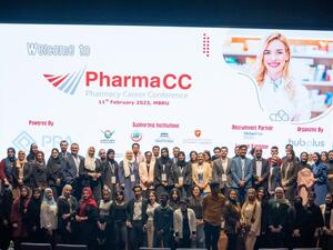 خلال الحدث بحضور نحو 400 مشارك وعدد من جامعات وكليات الدولة