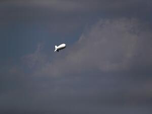  اليابان رصدت خلال الفترة بين أعوام 2019 و 2021، أجساما تشبه المناطيد فوق سماء البلاد (أ ف ب)