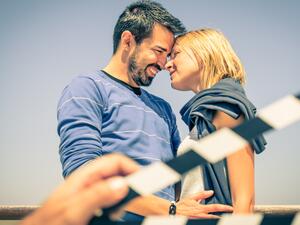 مواليد هذه الأبراج يعشقون نجوم السينما والمسلسلات 