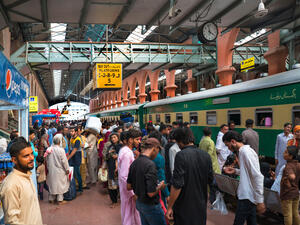 محطة سكة حديد لاهور في باكستان