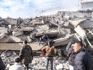 زلزال بقوة تزيد عن 5 درجات يضرب تركيا