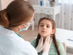 طبيب البوابة: أعراض اضطراب الغدة الدرقية عند الأطفال
