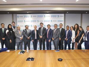 "ستاندرد تشارترد" و"سيمنس للطاقة" يصدران أول ضمان أخضر في قطر الضمان الأول من نوعه في الدولة تم إصداره لمشروع طاقة شمسية