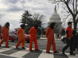 ترحيل سجين سعودي من غوانتانامو إلى الرياض فاقدا لقواه الجسدية والعقلية