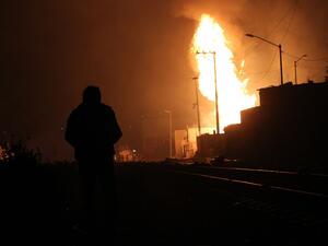 وتسبب الانفجار الذي لحق بمصنع تابع لشركة "آر.إم بالمر"، في تدمير مبنى رقم 2 بشكل كامل