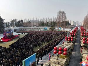 عرض عسكري لقوات كوريا الشمالية