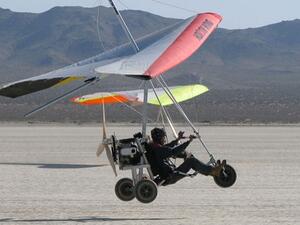 هبط المهاجران الكوبيان، في مطار جنوب فلوريدا