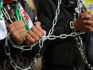 2000 Palestinian prisoner suspend hunger strike