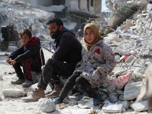 الزلزال اودى بحياة اكثر من 56 الف شخص في البلدين 