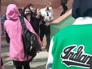 اسعاف طالبات اصبن بإعياء إلى مستشفى بايران (لقطة شاشه)