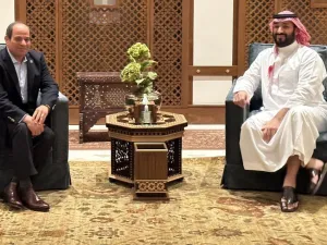 السيسي يغرد من السعودية حول اللقاء مع بن سلمان