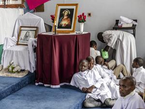 Pastor starves followers to death to see Jesus