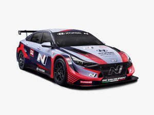 Hyundai Motorsport Customer Racing retains title winning team and drivers for TCR World Tour season