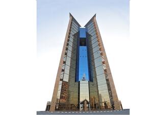 Sharjah Islamic Bank adds to its achievements by winning the Dubai Quality Gold Award