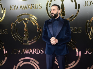 Kosai Khouli's son sings on his father's birthday