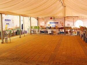 السوق الخيري للخضار والفواكه والمواد التموينية