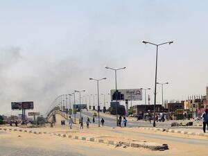 نزوح عشرات الآلاف جراء المعارك في السودان