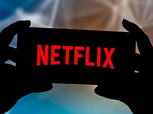 Netflix reports $1.31B in profits and ends DVD rental service