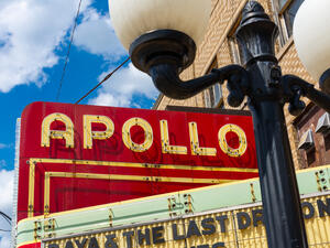 1 killed, 28 injured in Illinois theater roof collapse