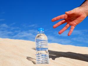 ما تفسير العطش في الأحلام؟