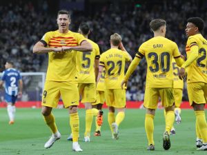ليفاندوفسكي يعزز صدارته لهدافي الدوري الإسباني بـ 21 هدفاً (المصدر: أ ف ب)