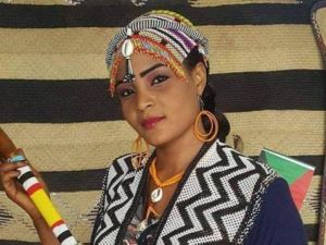 الفنانة السودانية شادن محمد حسين