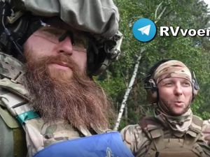 لقطة ماخوذة من فيديو لمسلحين اوكرانيين يقولون انهم تمكنوا من التوغل في جنوب روسيا