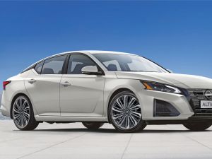 The 2023 Nissan Altima: A Perfect Combination of Style, Performance, and Cutting-Edge Technology
