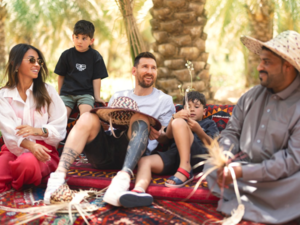 Messi enjoys a trip to Saudi with his family