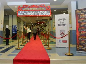 Burgan bank sponsors american united school’s annual art's night