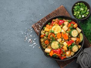 غولاش الخضار وصفة كلاسيكية نباتية