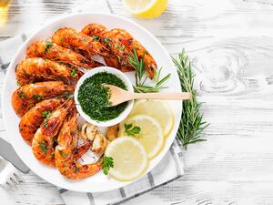 الروبيان المشوي مع الصلصة البحرية