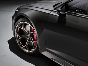Audi Relies on SportContact 7 Tyres for its  RS 6 Avant Performance 