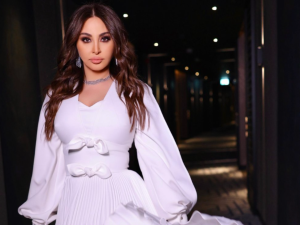 Elissa disrespects bodyguard in new video