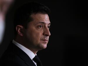 زيلينسكي في دائرة الاستهداف