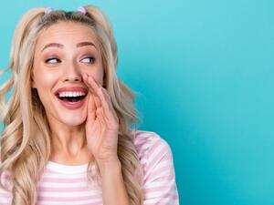 مواليد هذه الأبراج يميلون إلى المبالغة في الثرثرة 