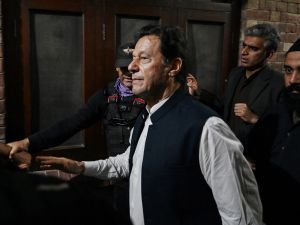 رئيس الوزراء السابق عمران خان