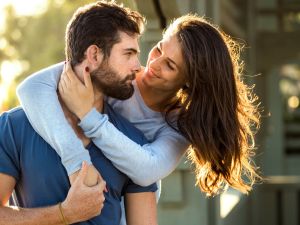 مواليد هذه الأبراج يميلون إلى الهيمنة في العلاقة