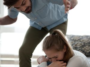 مواليد هذه الأبراج يحبون التلاعب في العلاقات