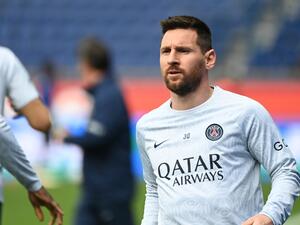 Paris Saint-Germain's Argentine forward Lionel Messi looks on as he warms up prior to the French L1 football match between Paris Saint-Germain (PSG) and FC Lorient at The Parc des Princes Stadium in Paris on April 30, 2023. (Photo by Alain JOCARD / AFP)