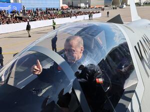اردوغان في الطائرة الجديدة