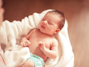 First baby in UK born using DNA from 3 people 