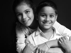 تفسير رؤية الأشقاء في الحلم