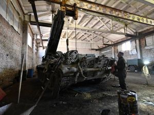 انفجارات تهز انحاء اوكرانيا والسلطات تطالب السكان بالنزول للملاجئ