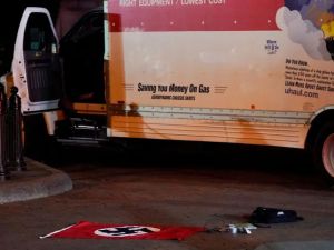 إغلاق العديد من الشوارع وممرات المشاة كجزء من التحقيق